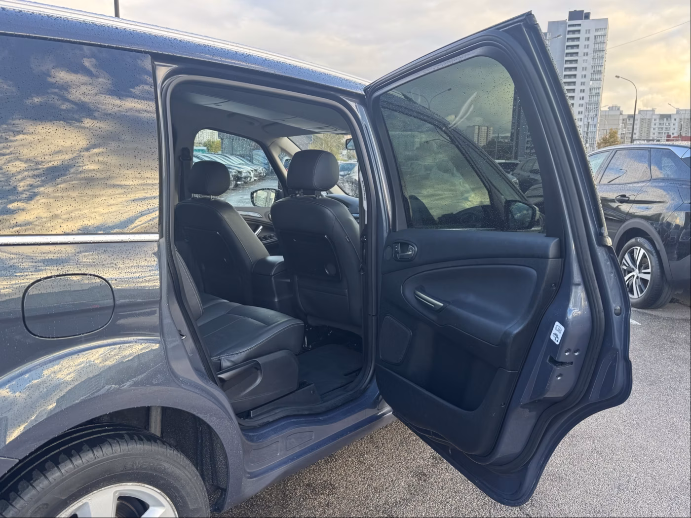 Ford Galaxy фото 16