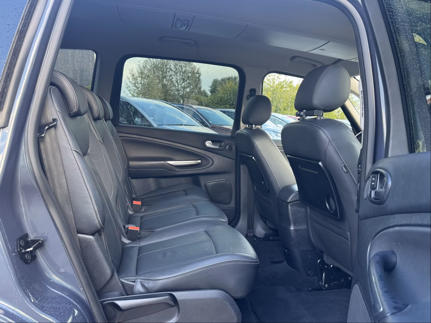 Ford Galaxy фото 17