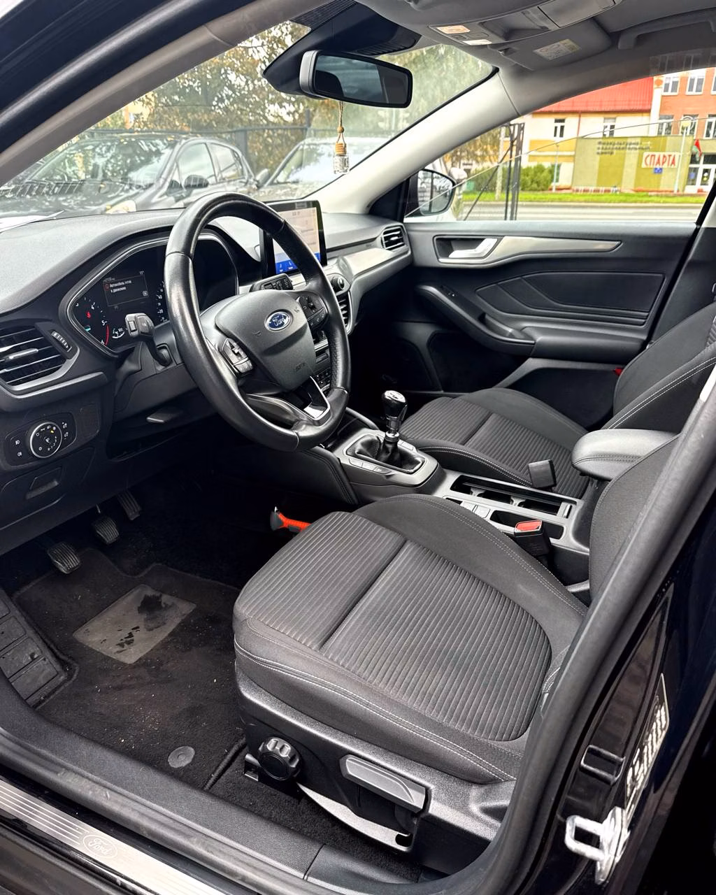 Ford Focus фото 10