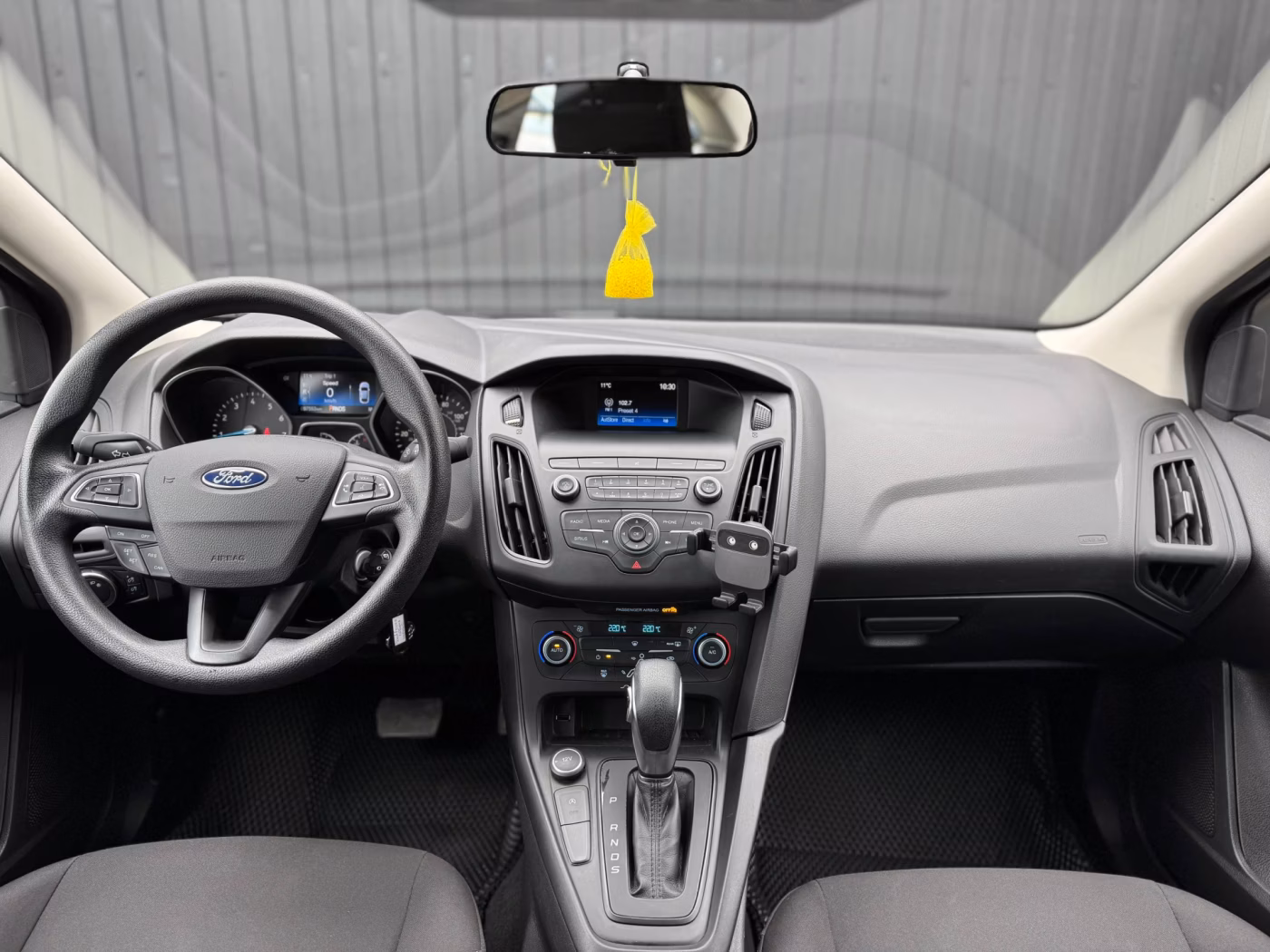 Ford Focus фото 12