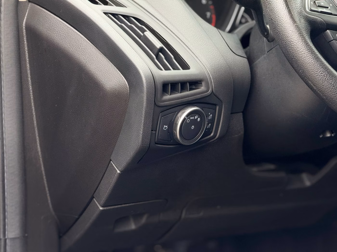 Ford Focus фото 16