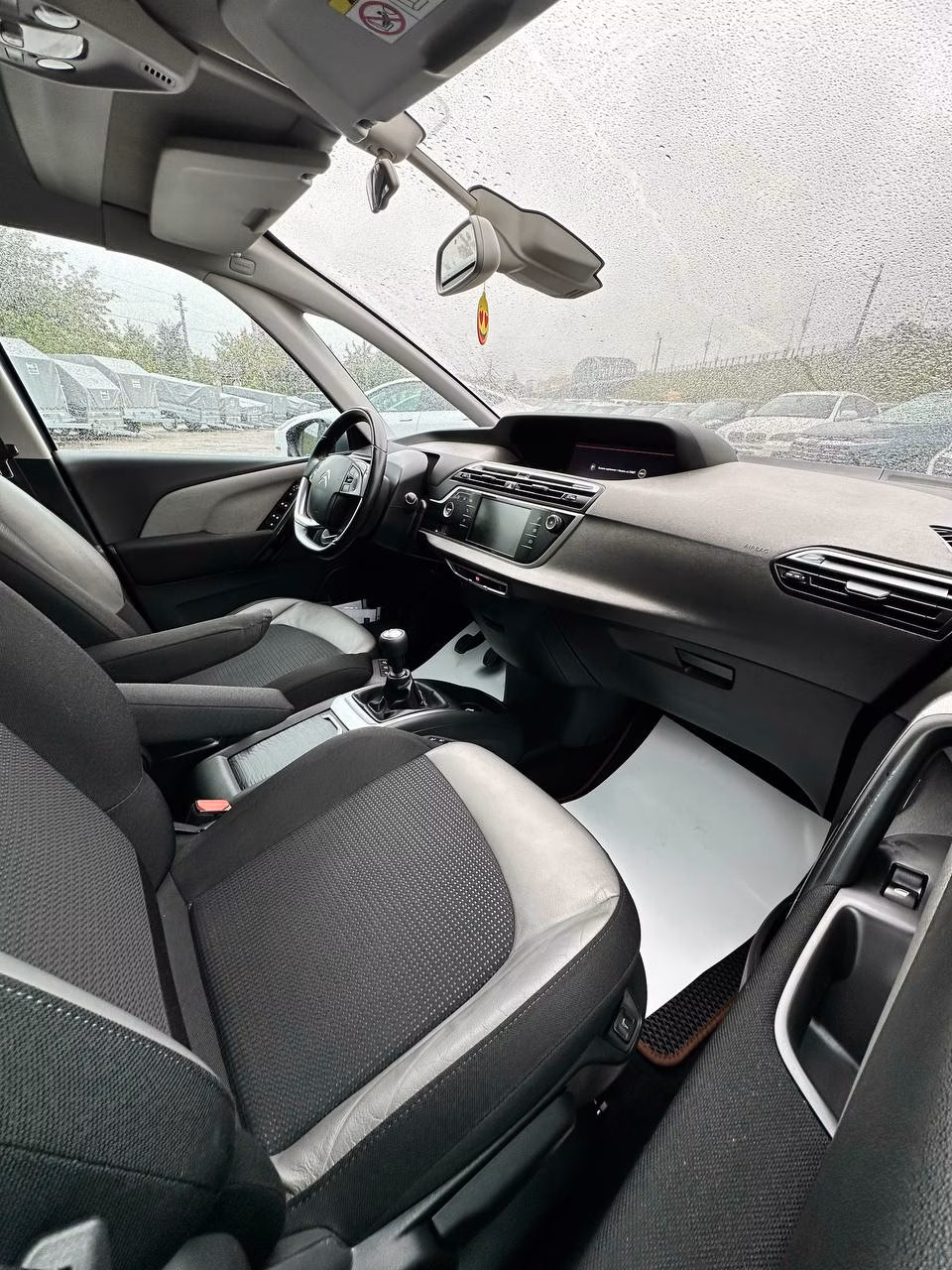 Citroen C4 Grand Picasso фото 10
