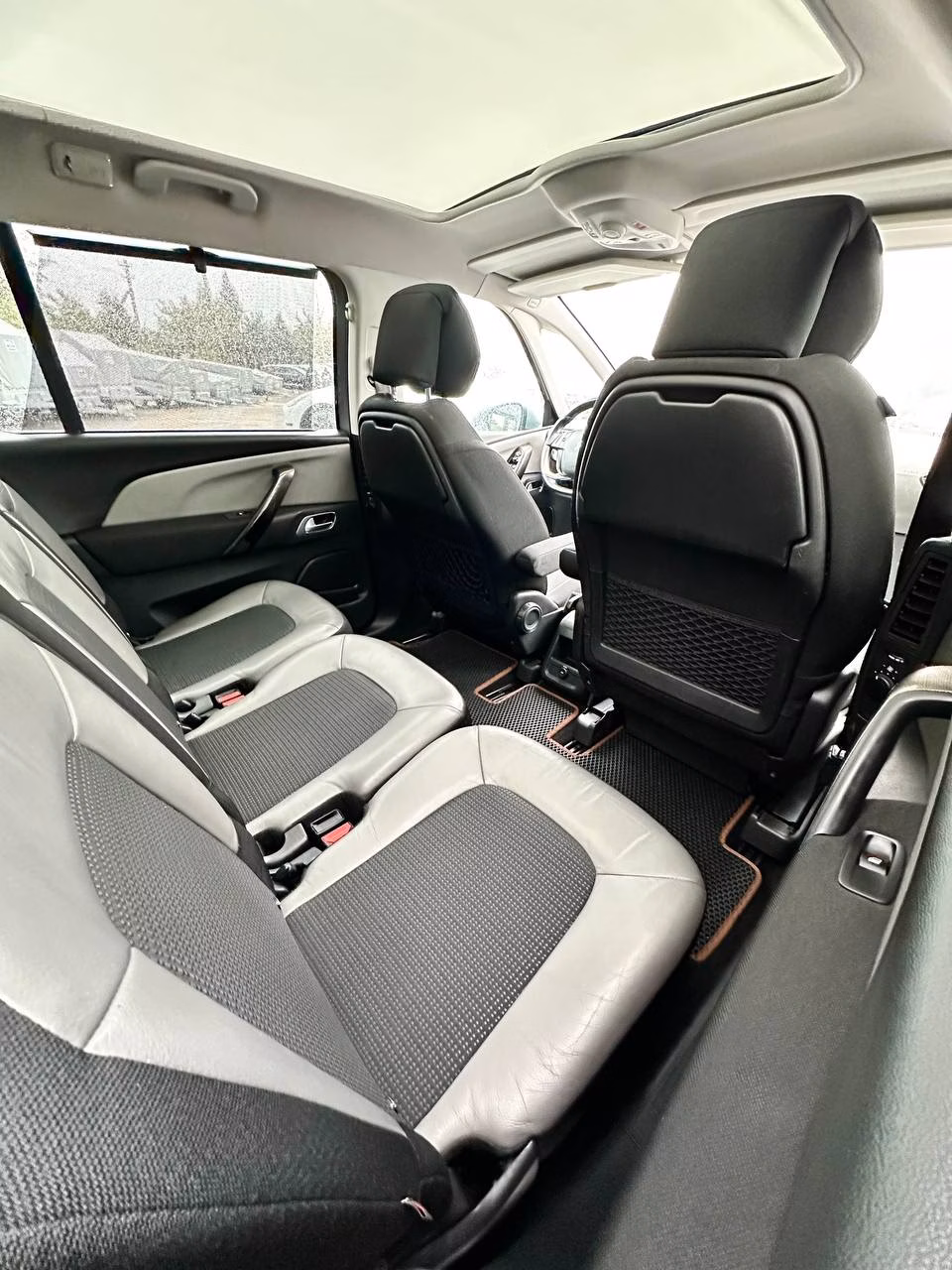 Citroen C4 Grand Picasso фото 11