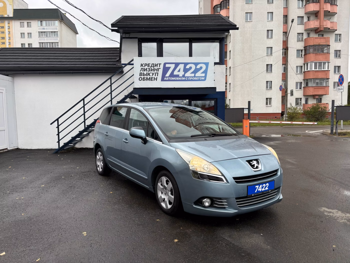 Peugeot 5008 фото 3