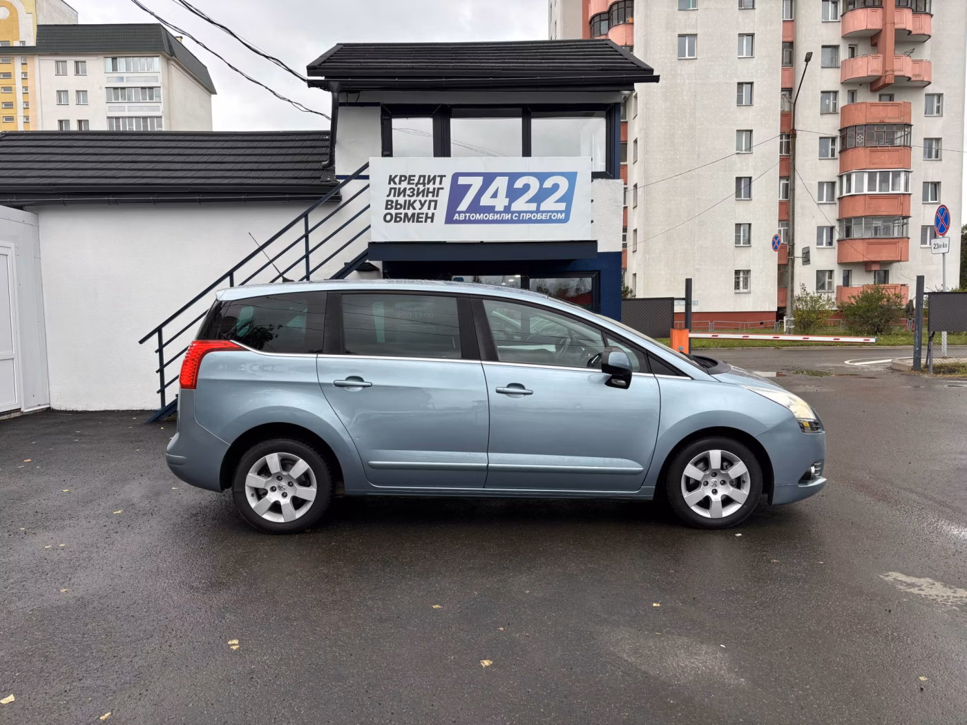 Peugeot 5008 фото 4