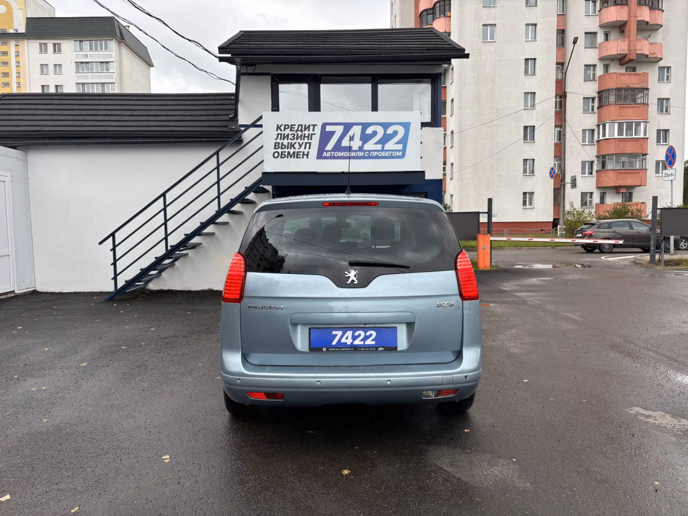Peugeot 5008 фото 6