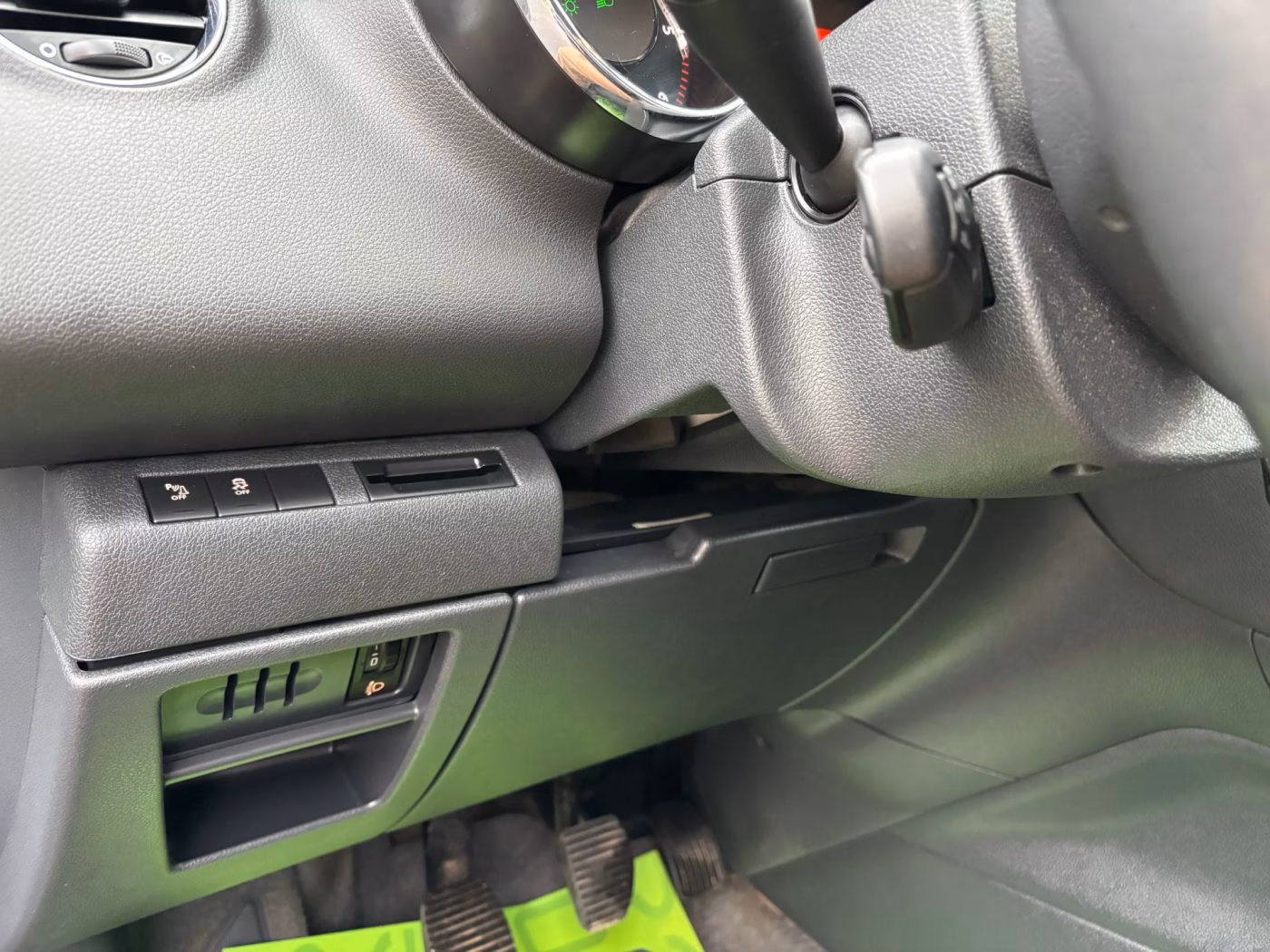 Peugeot 5008 фото 14