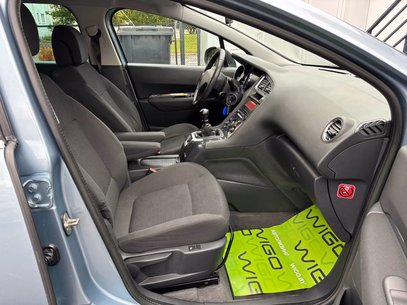 Peugeot 5008 фото 18