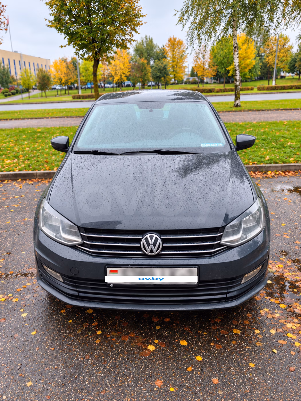 Volkswagen Polo Sedan фото 2