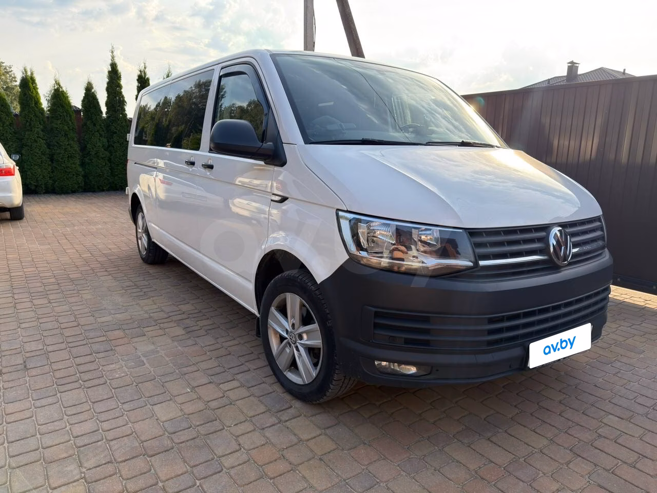 Volkswagen Transporter фото 11