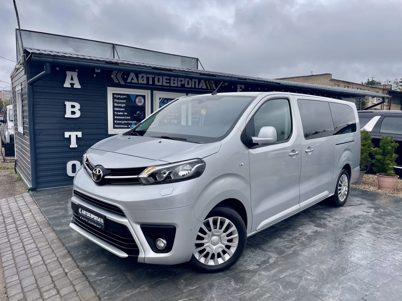 Toyota ProAce Verso фото 2
