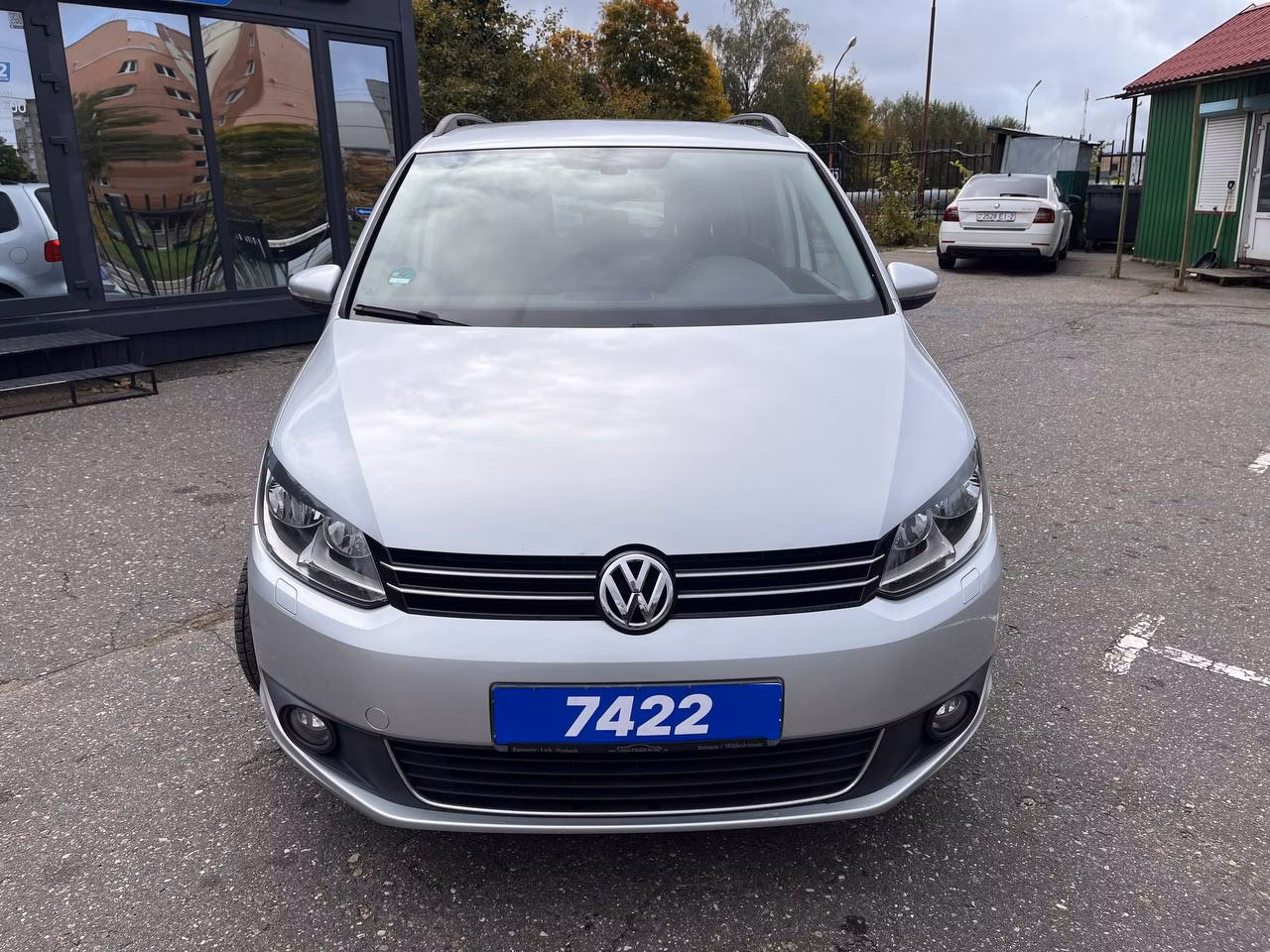 Volkswagen Touran фото 3
