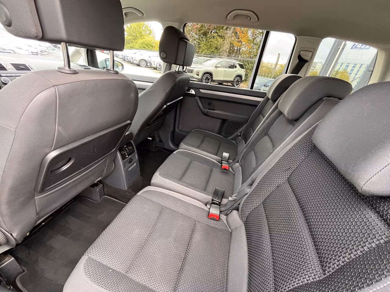 Volkswagen Touran фото 17