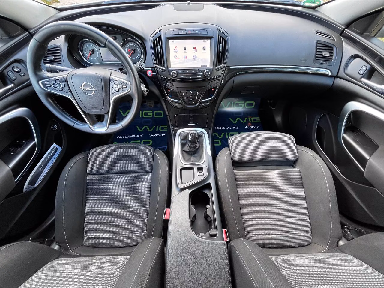 Opel Insignia фото 11