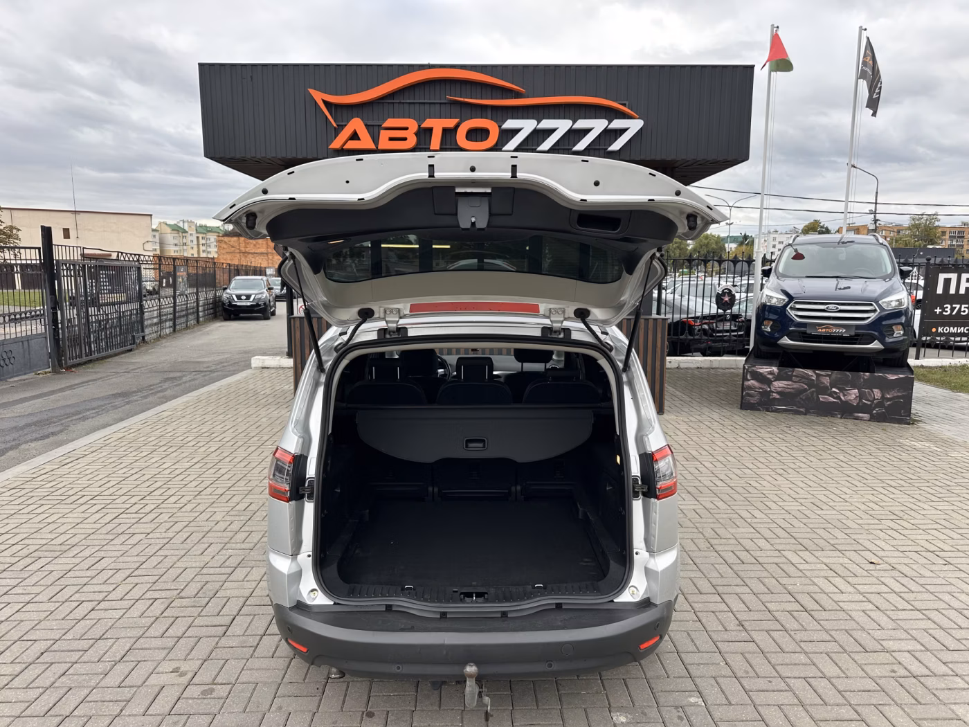 Ford S-MAX фото 7
