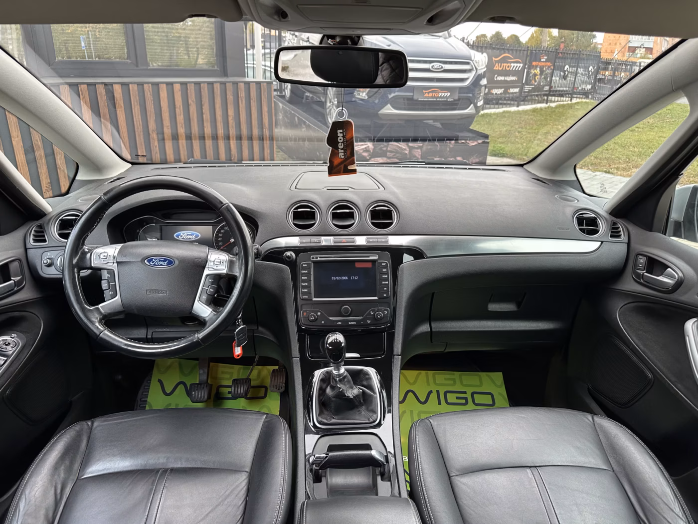 Ford S-MAX фото 10