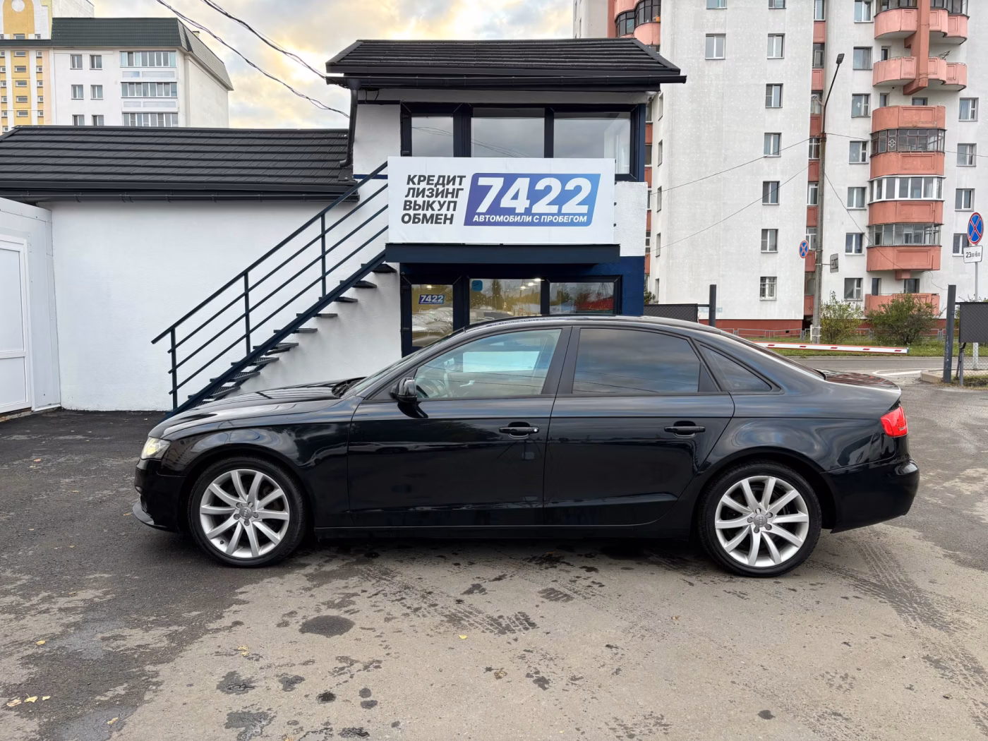 Audi A4 фото 7
