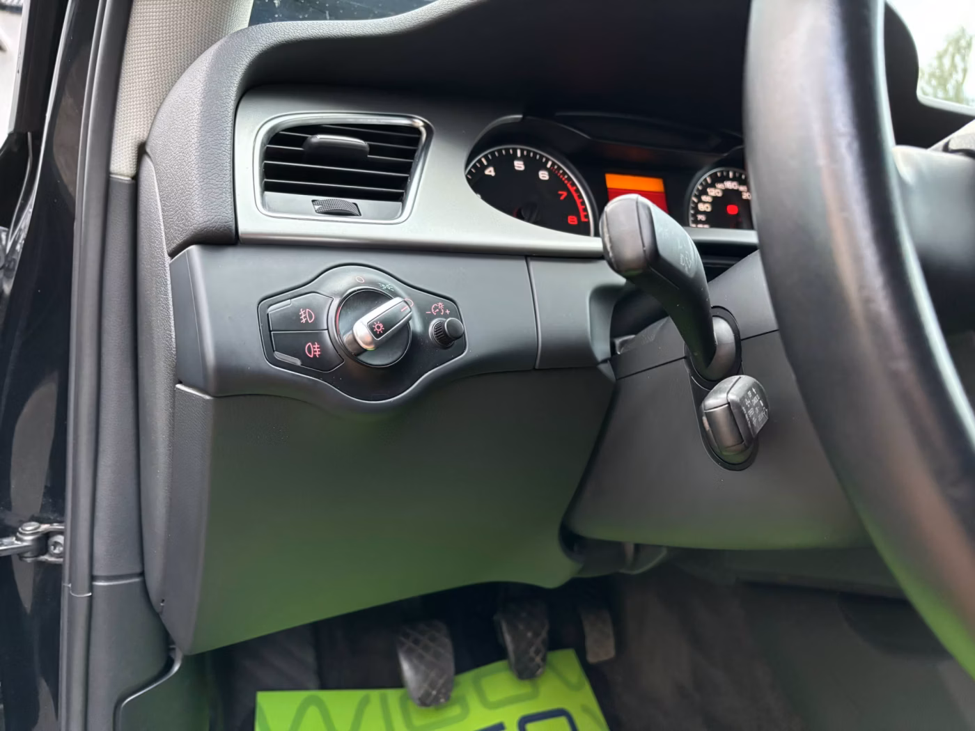 Audi A4 фото 13