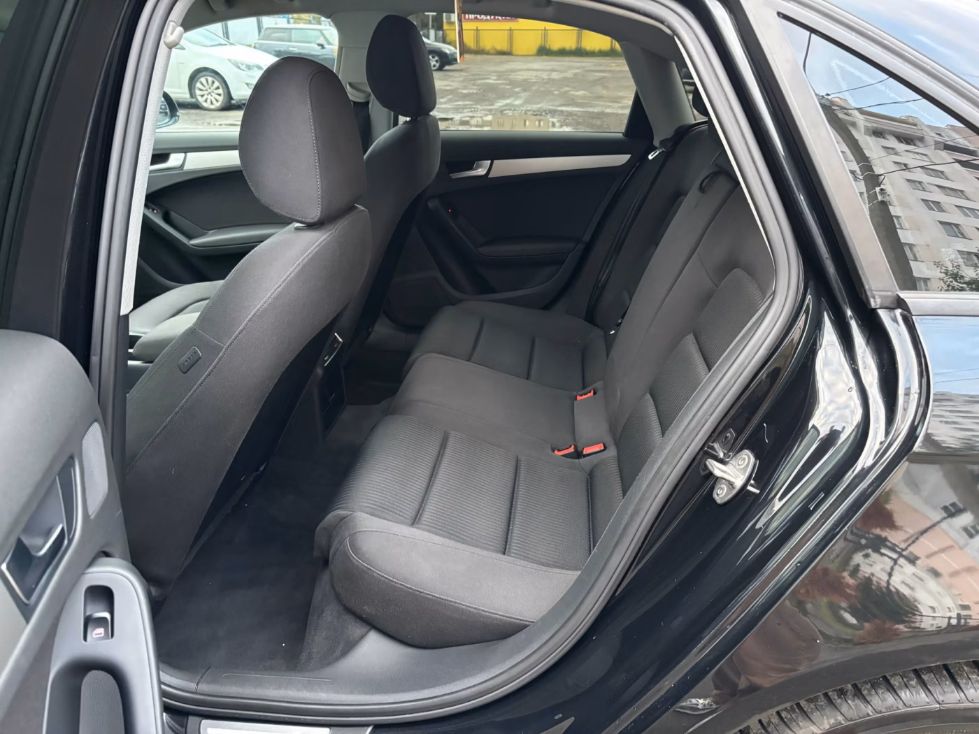 Audi A4 фото 15
