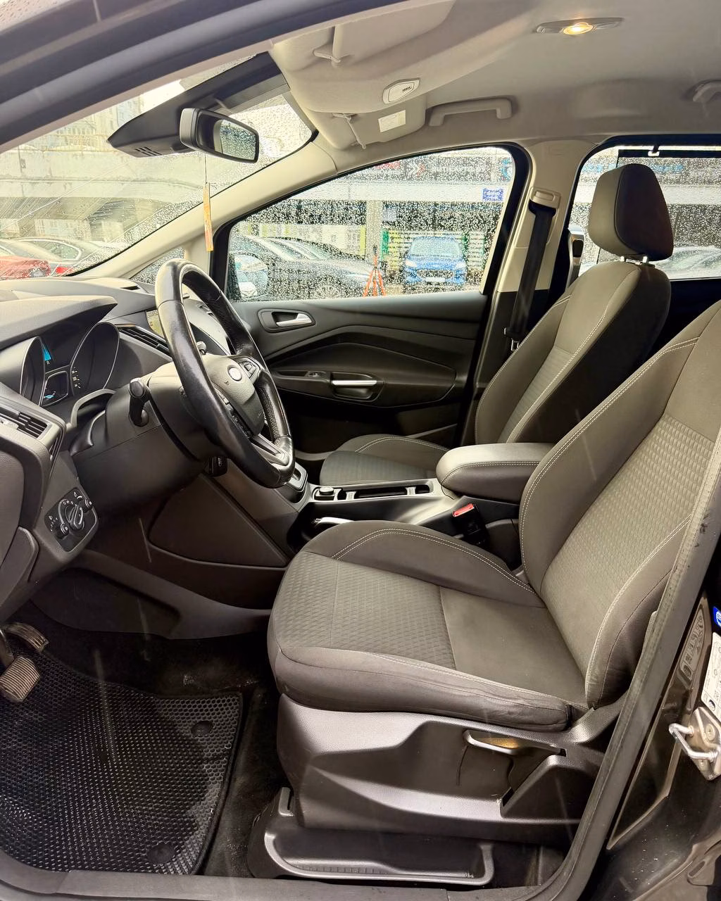 Ford Grand C-Max фото 10