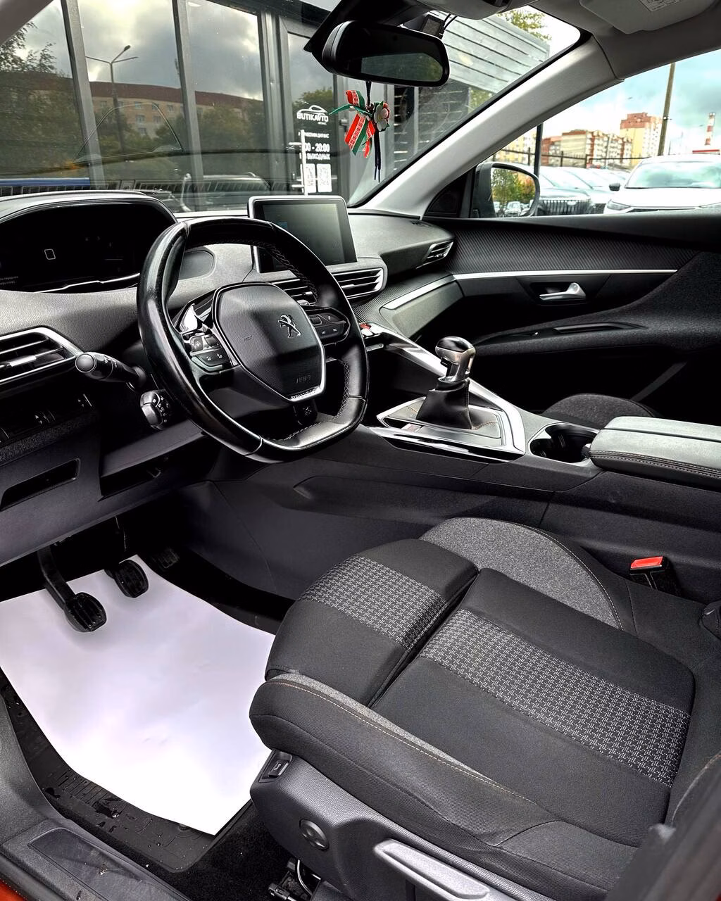 Peugeot 3008 фото 9
