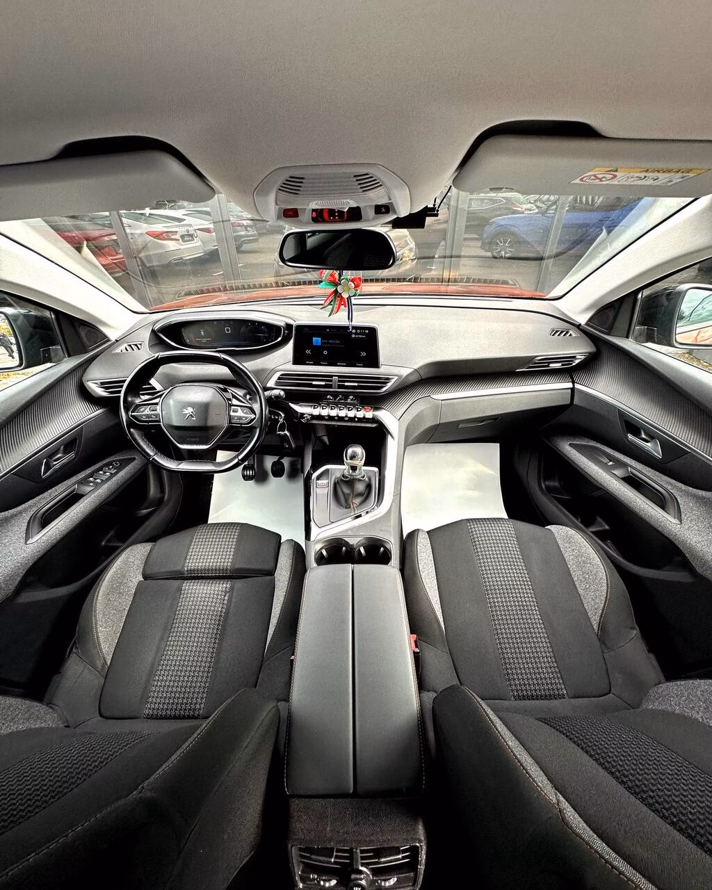 Peugeot 3008 фото 10