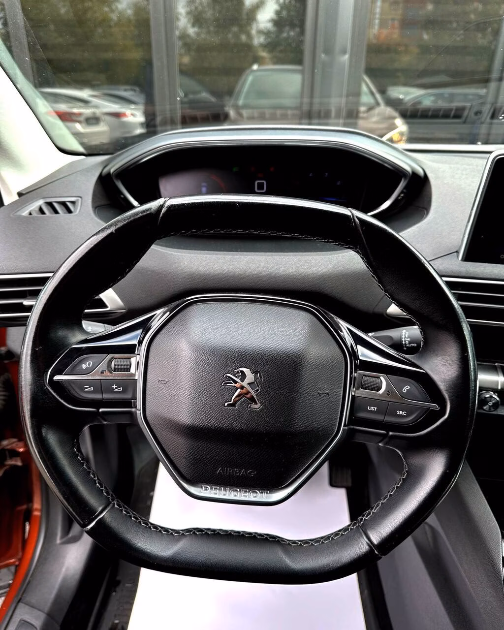 Peugeot 3008 фото 15