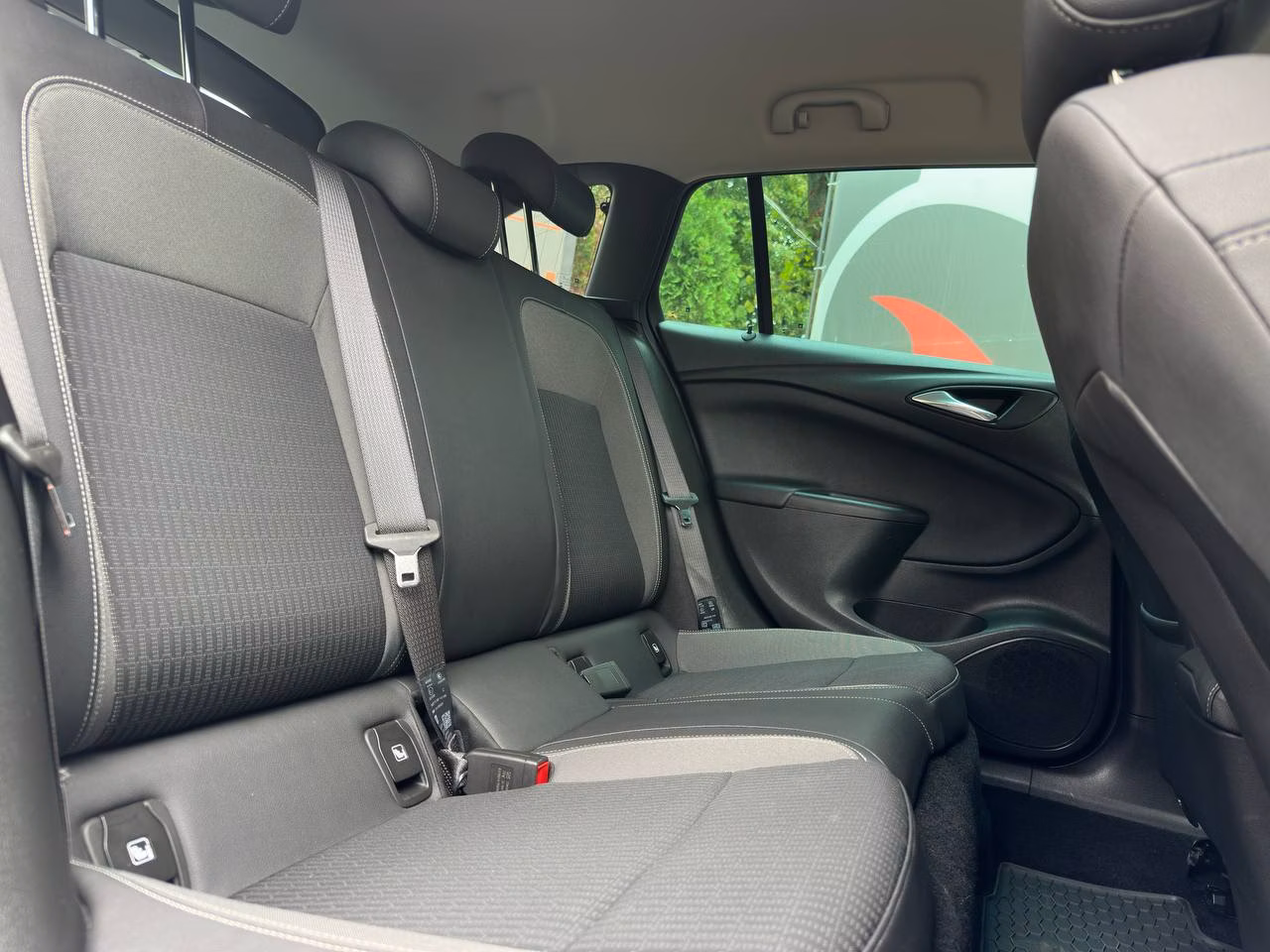 Opel Astra фото 11