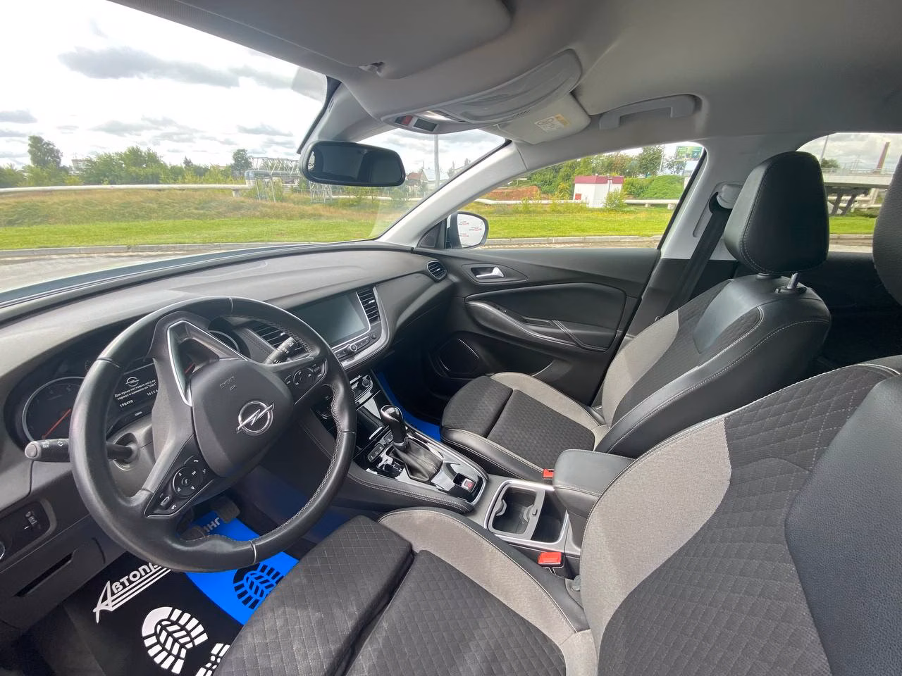 Opel Grandland X фото 8