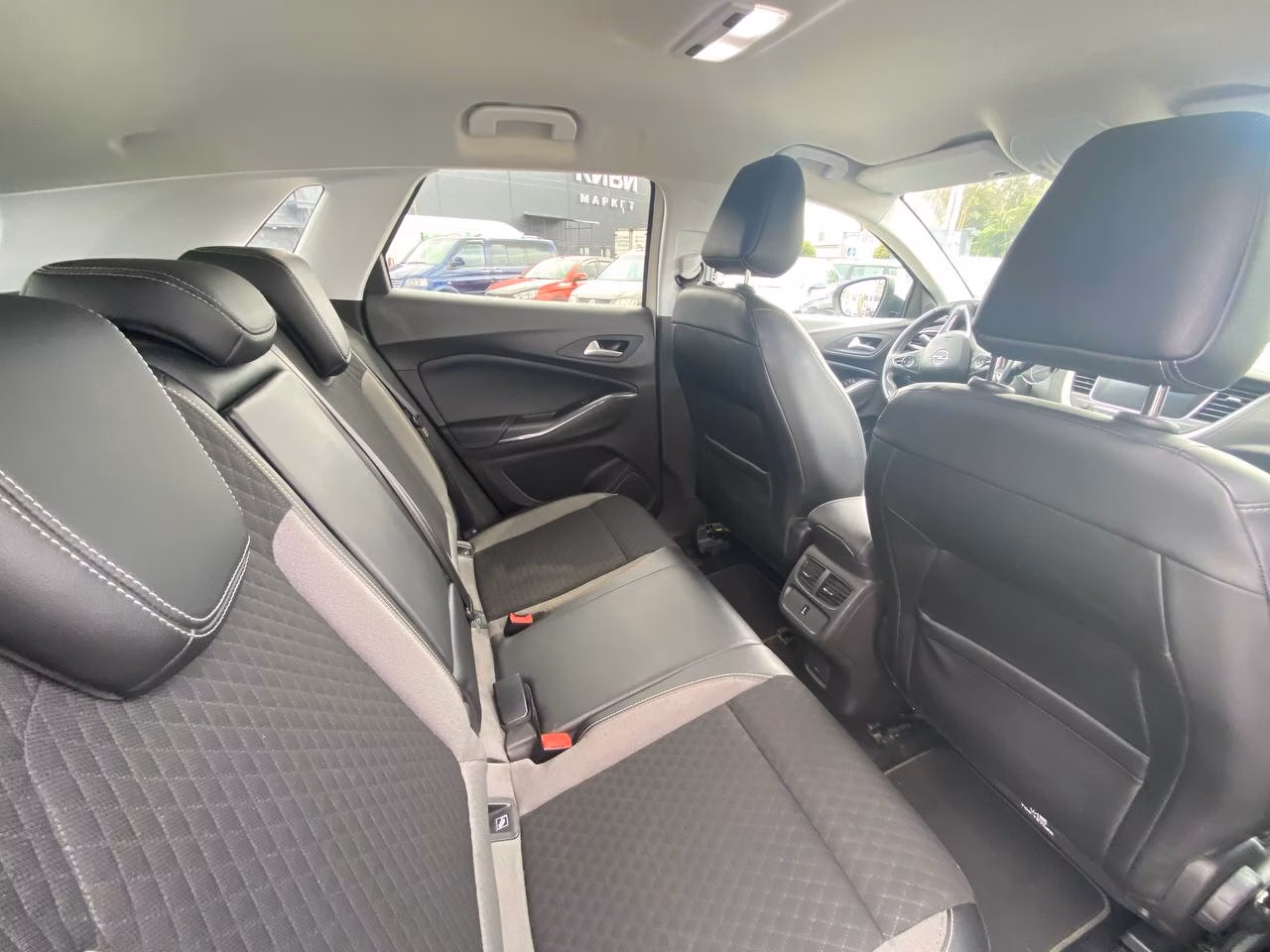 Opel Grandland X фото 10