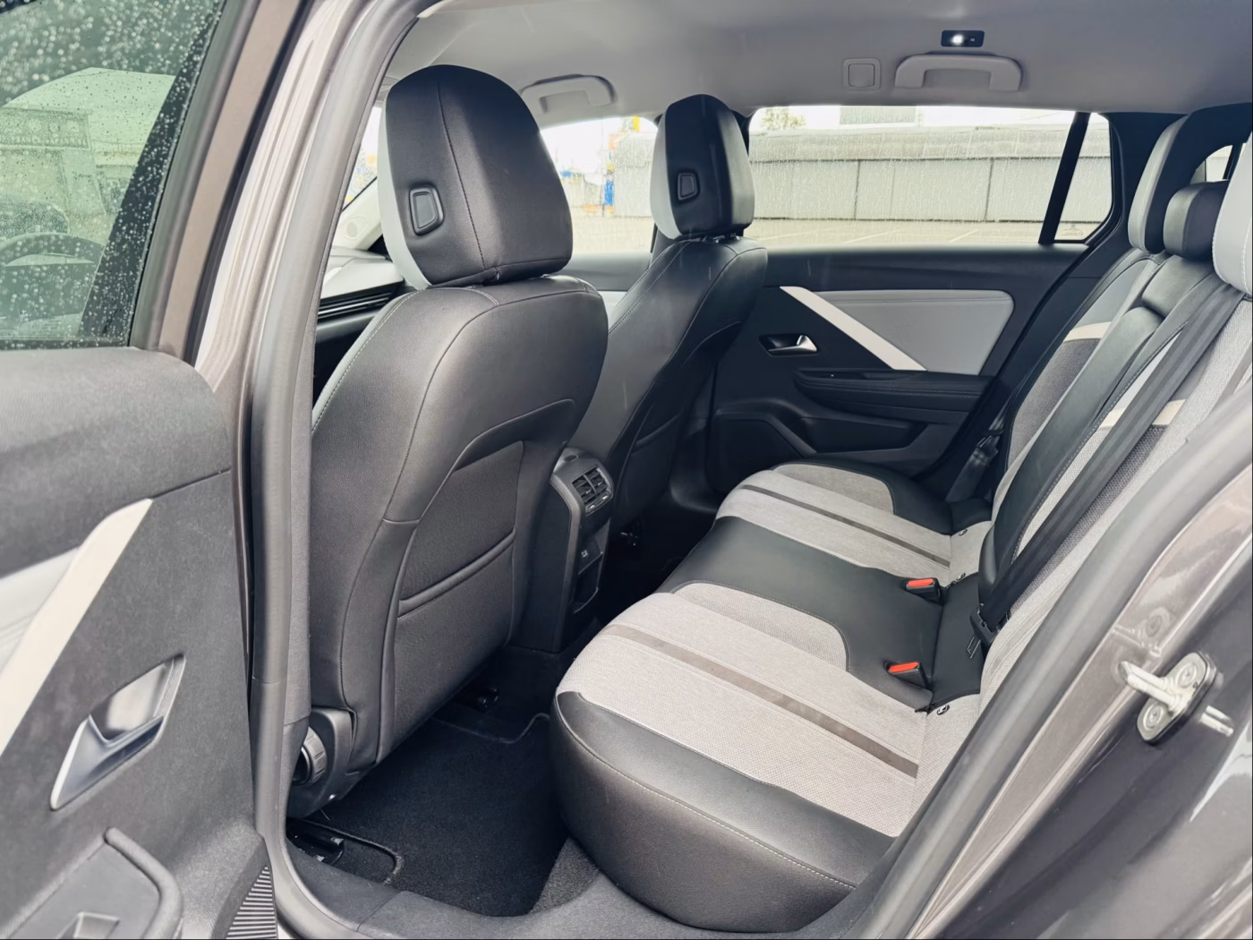 Opel Astra фото 6