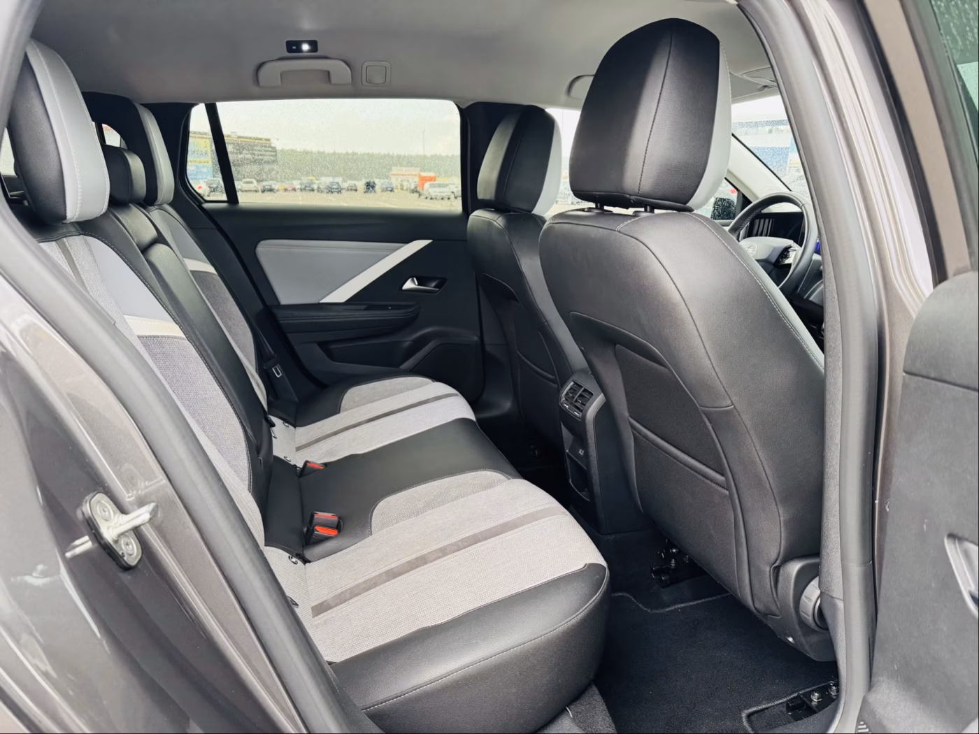 Opel Astra фото 7