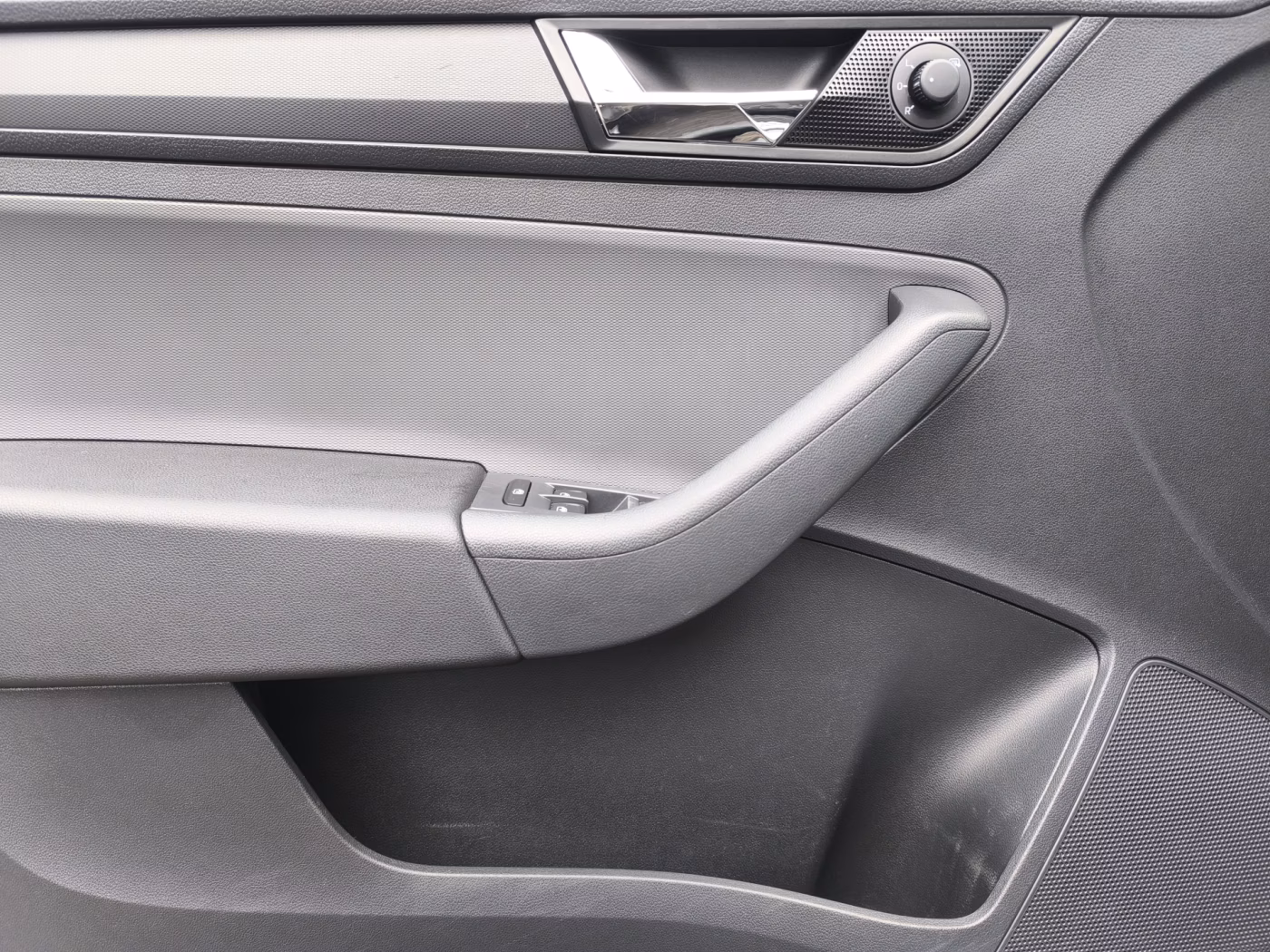 Skoda Rapid фото 7