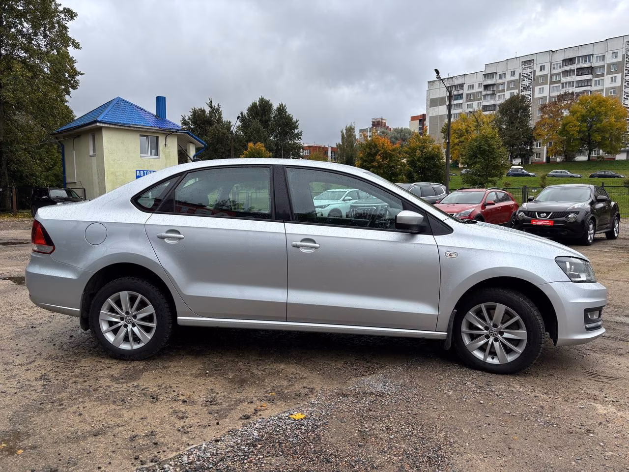 Volkswagen Polo Sedan фото 4