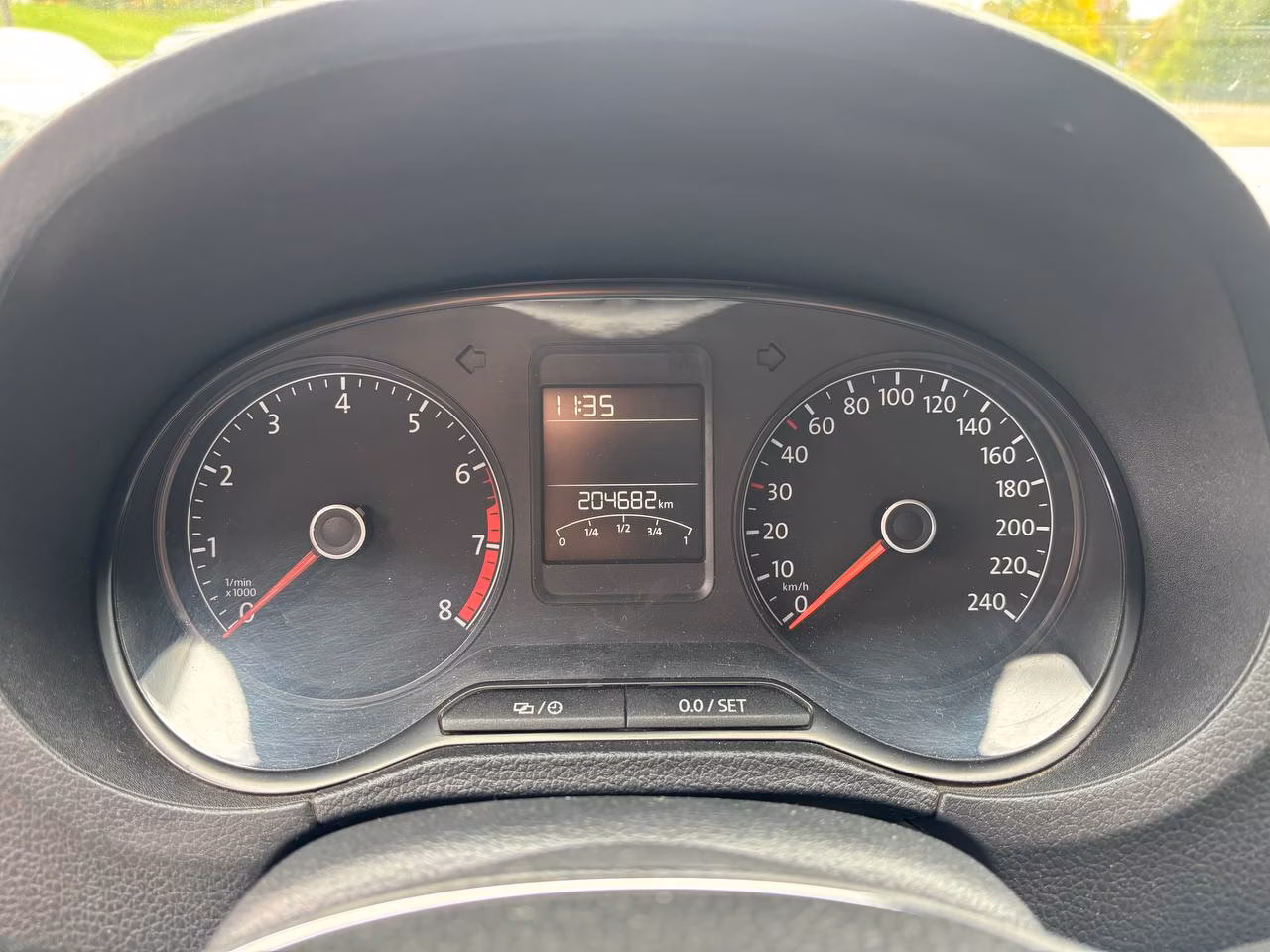Volkswagen Polo Sedan фото 12