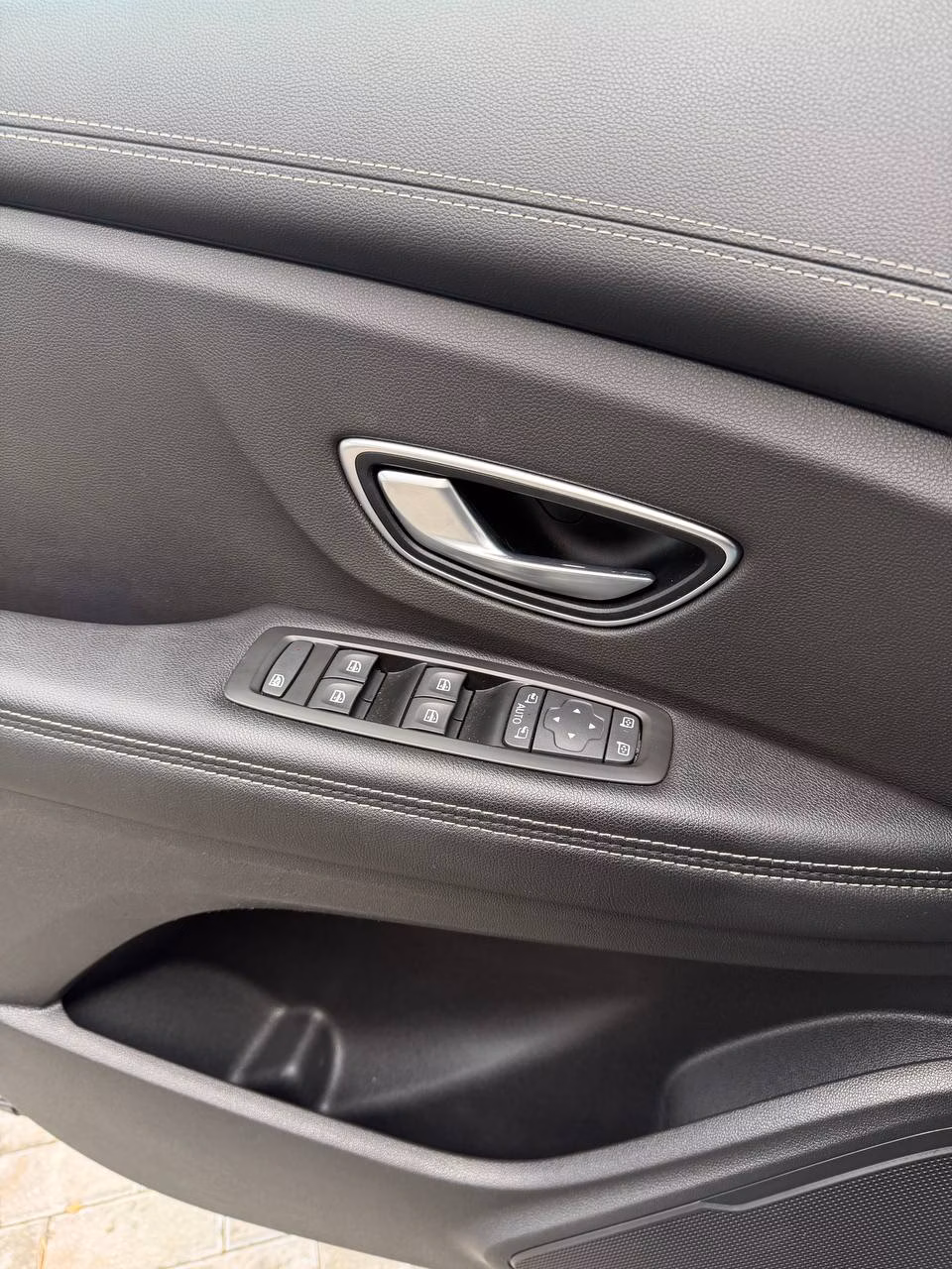 Renault Grand Scenic фото 14