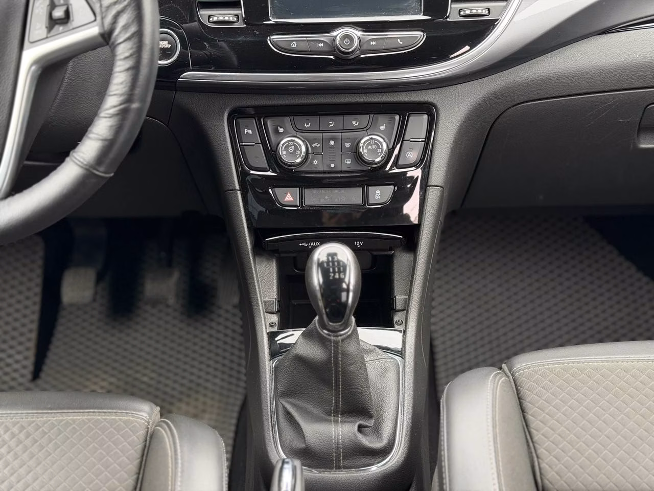 Opel Mokka фото 9