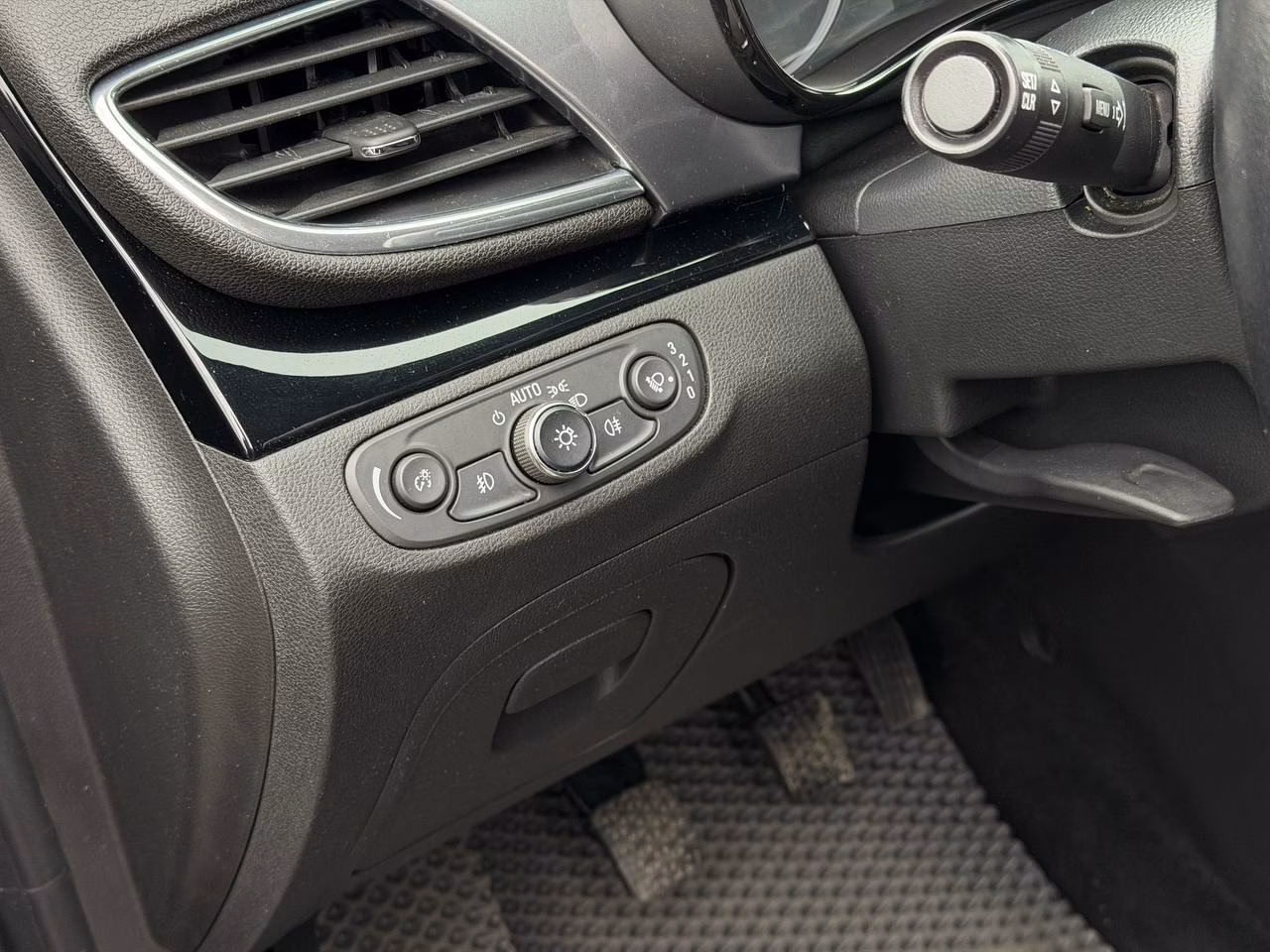 Opel Mokka фото 15