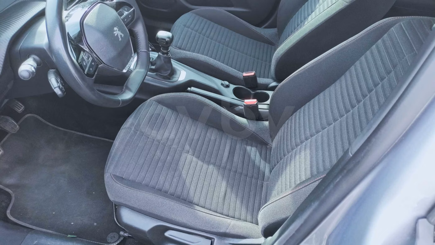 Peugeot 2008 фото 11