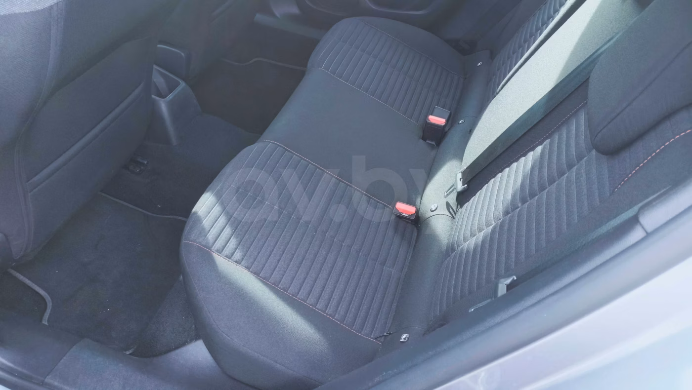 Peugeot 2008 фото 13