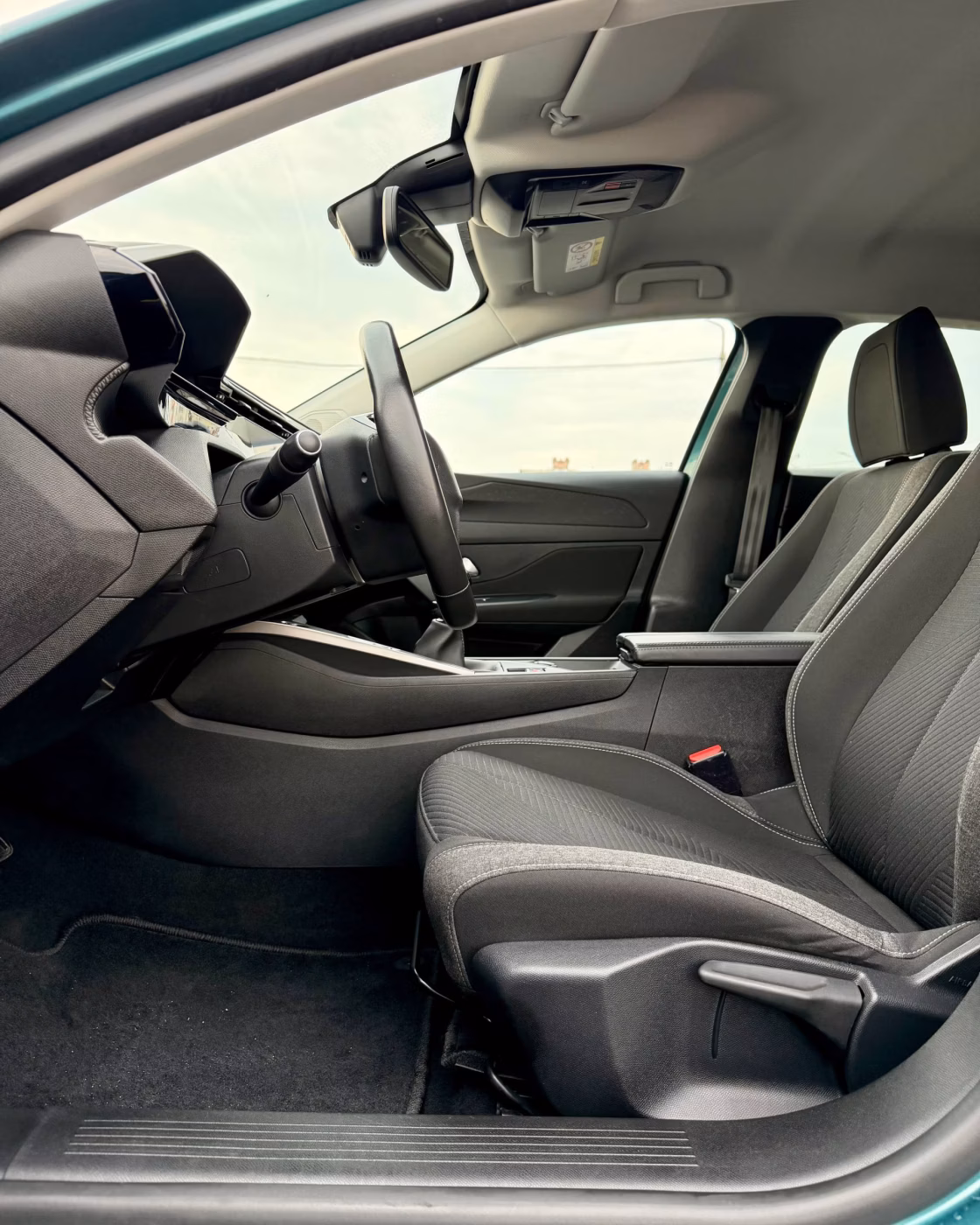 Peugeot 308 фото 9