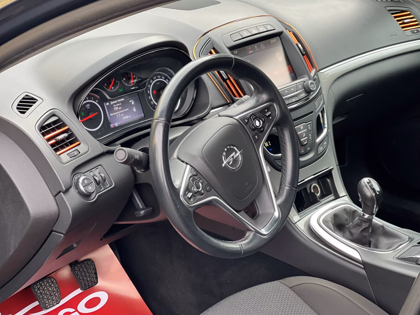 Opel Insignia фото 12