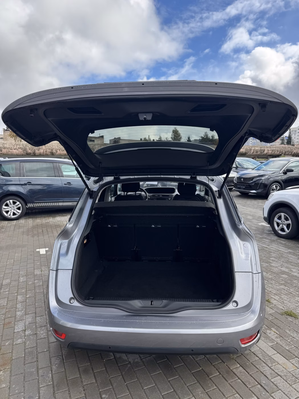 Citroen C4 Picasso фото 10