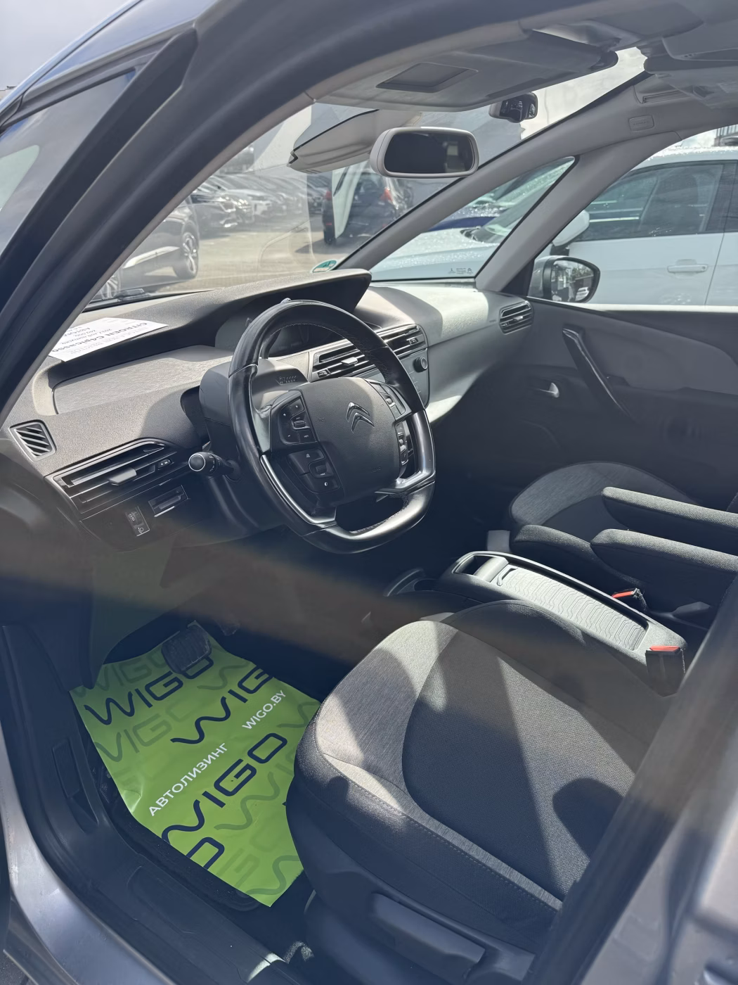 Citroen C4 Picasso фото 12