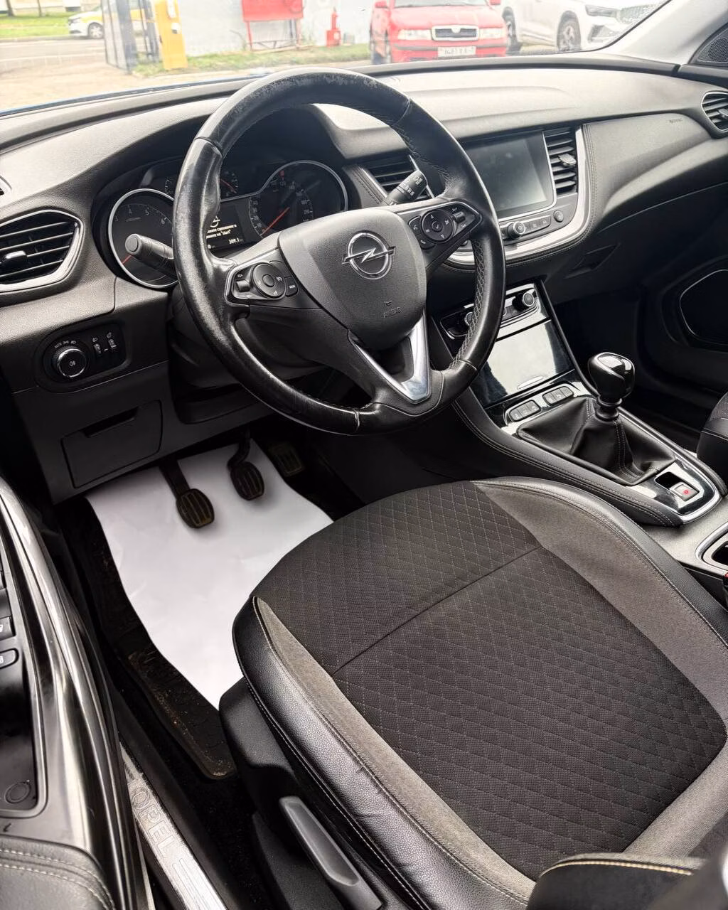 Opel Grandland X фото 9