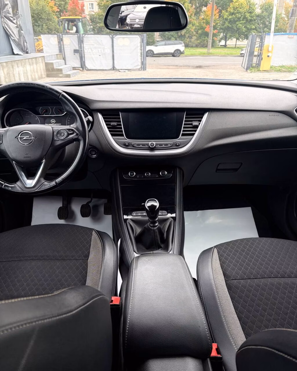 Opel Grandland X фото 10