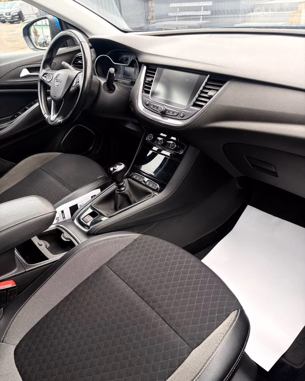 Opel Grandland X фото 12