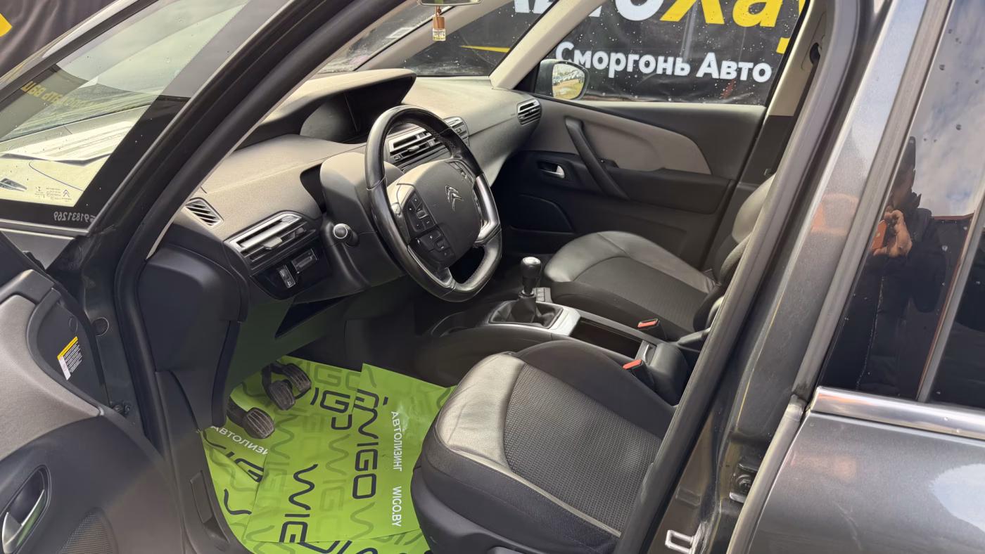 Citroen C4 Picasso фото 8