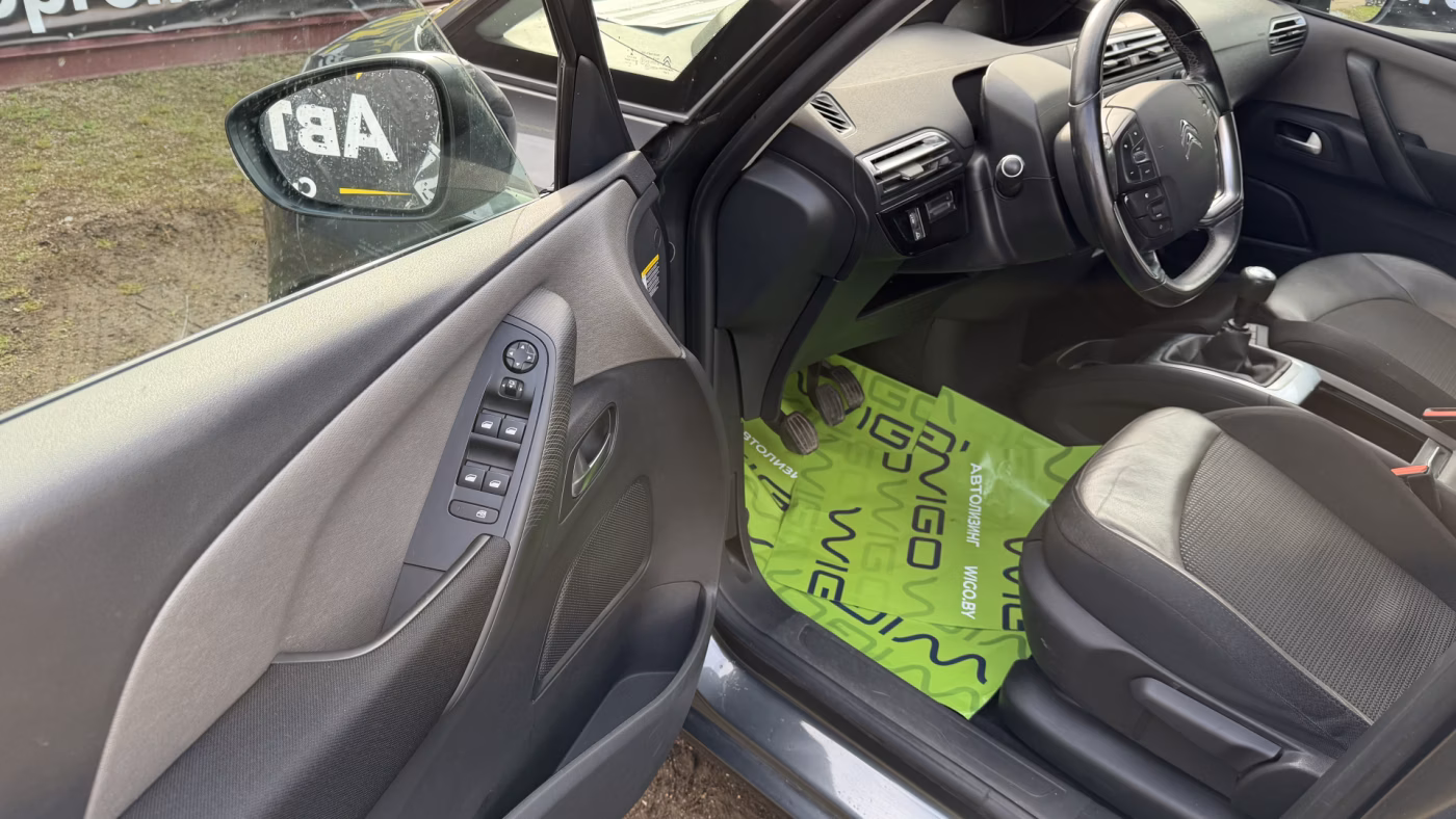 Citroen C4 Picasso фото 9