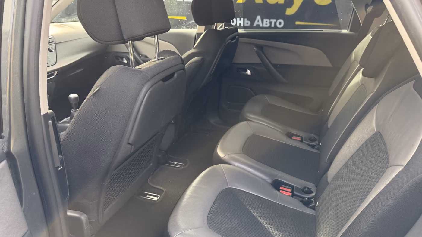 Citroen C4 Picasso фото 10